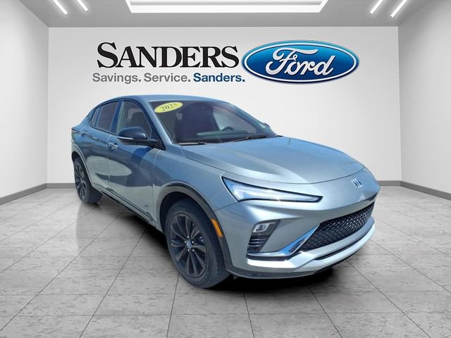 Used 2025 Buick Envista Sport Touring FWD image 1