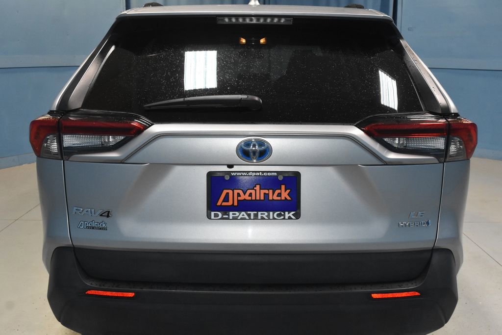 Used 2021 Toyota RAV4 LE AWD/4WD image 25