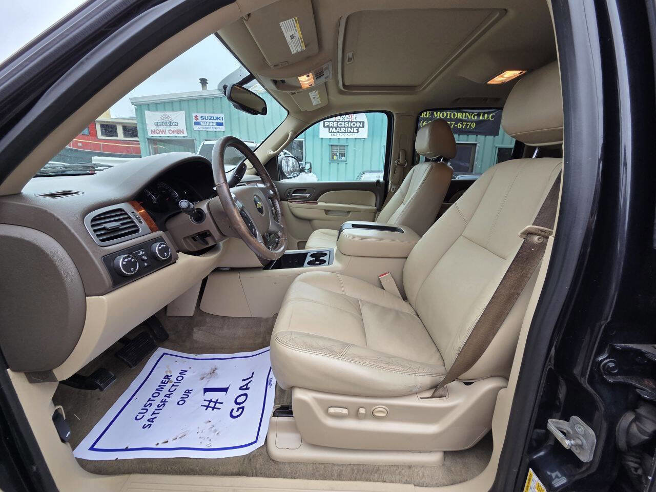 Used 2012 Chevrolet Suburban LT w/ Luxury Package image 18