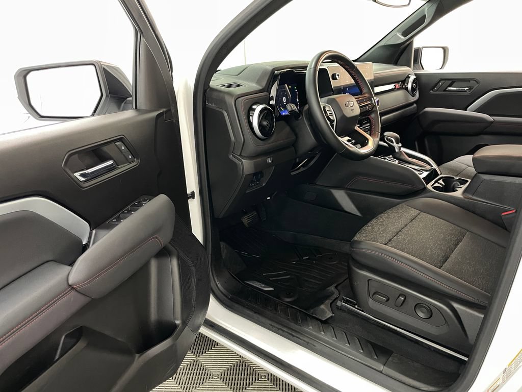 Certified 2023 Chevrolet Colorado Z71 w/ Z71 Convenience Package 2 AWD/4WD image 22