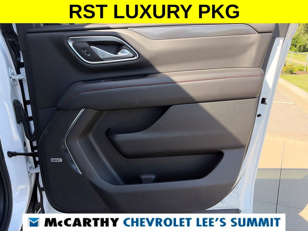 Used 2024 Chevrolet Suburban RST w/ Luxury Package AWD/4WD image 34