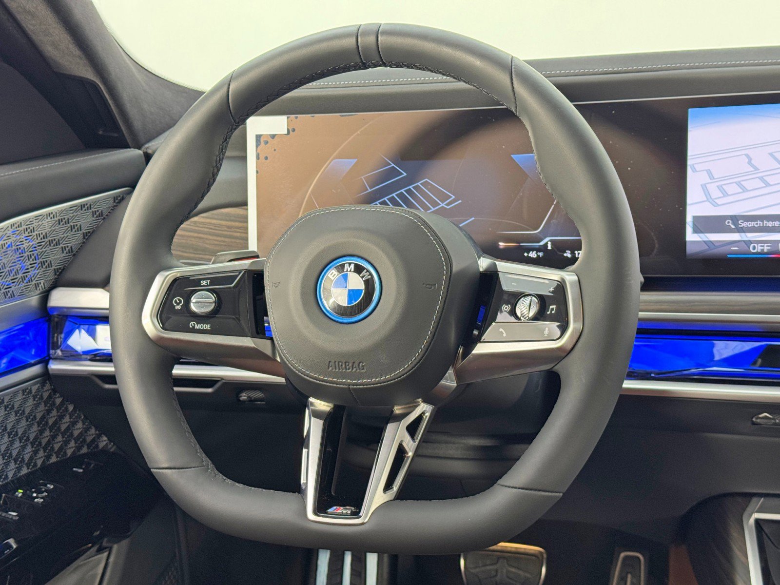 Used 2023 BMW i7 xDrive60 w/ Executive Package 2 image 23