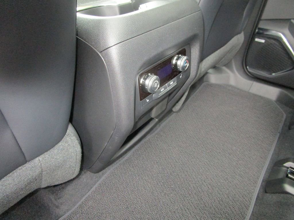 New 2026 GMC Acadia Denali w/ Super Cruise Package image 22