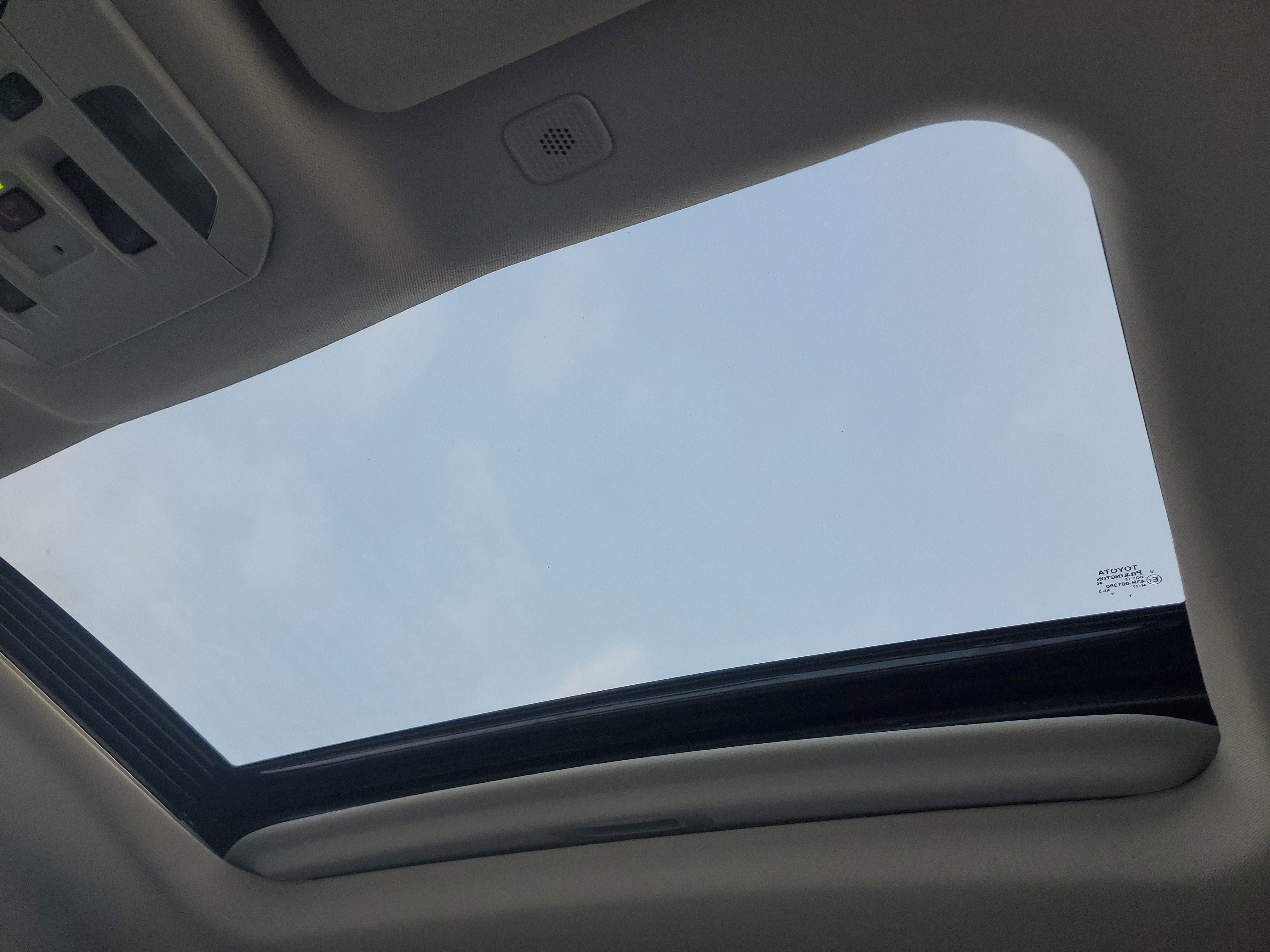 New 2026 Toyota Highlander XLE image 34