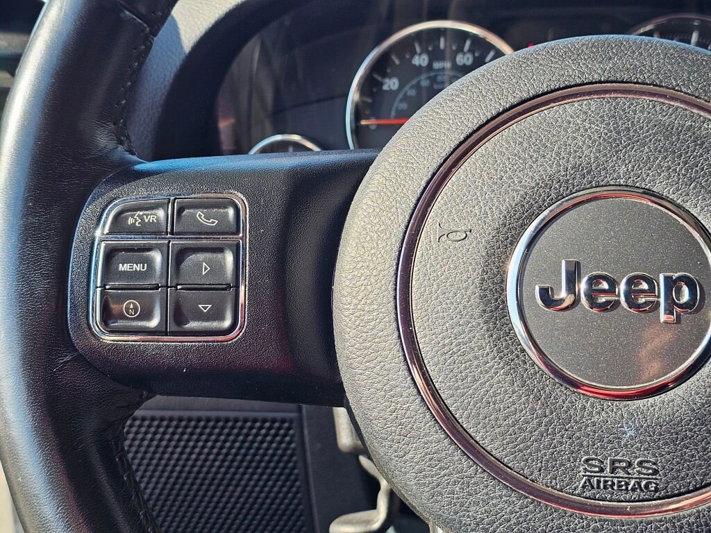 Used 2018 Jeep Wrangler Unlimited Sahara w/ Connectivity Group image 35