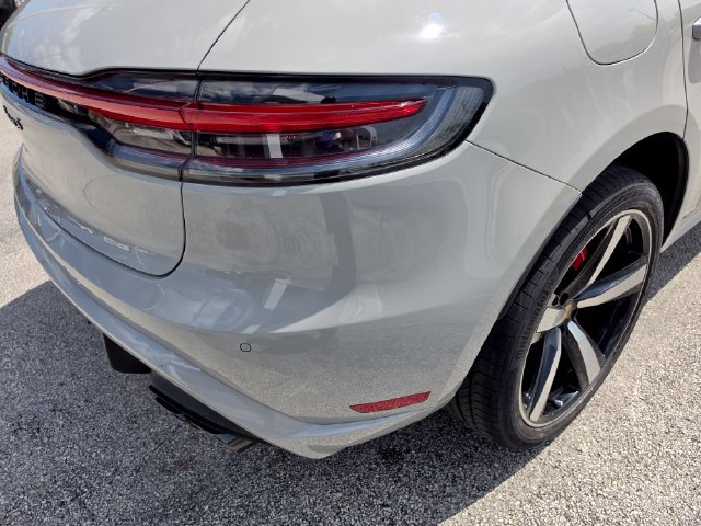 Used 2024 Porsche Macan S AWD/4WD image 11