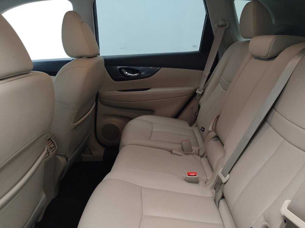 Used 2016 Nissan Rogue SL AWD/4WD image 18