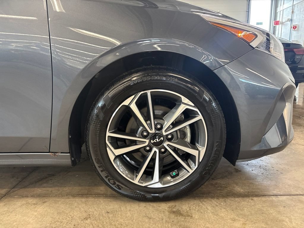 Certified 2023 Kia Forte LXS FWD image 25