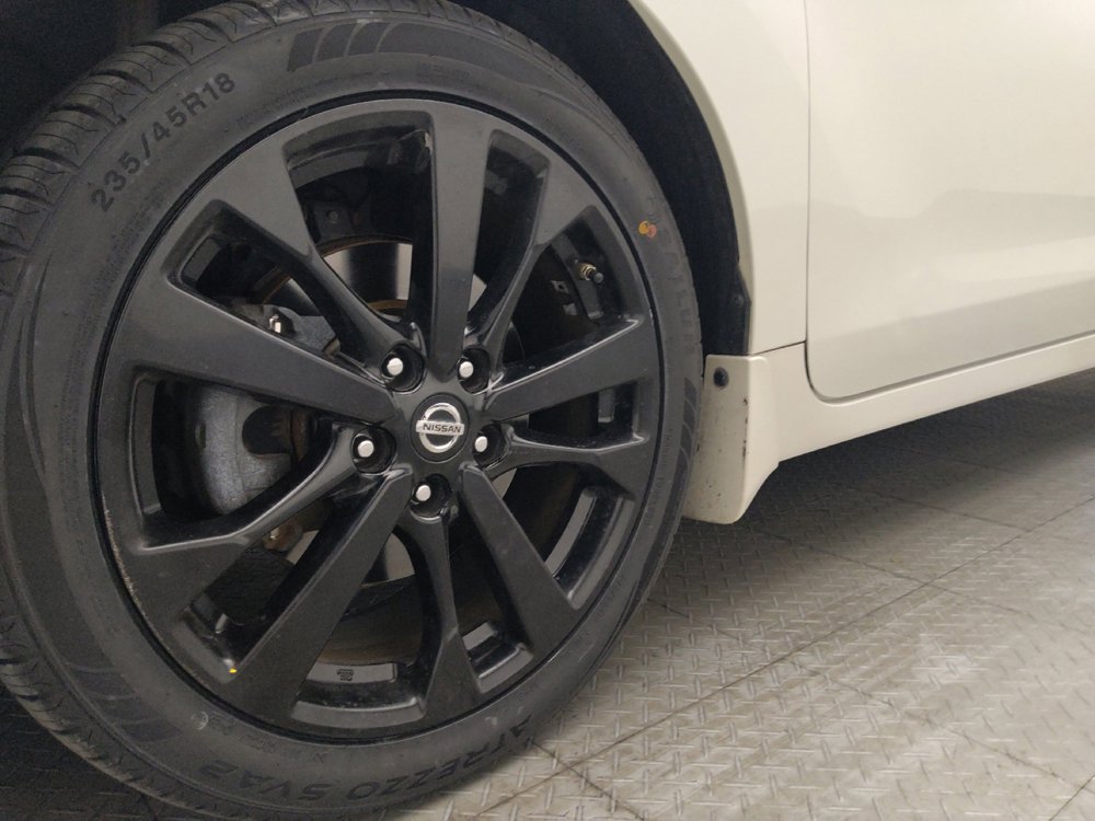 Used 2018 Nissan Altima 2.5 SR w/ SR Midnight Edition FWD image 31