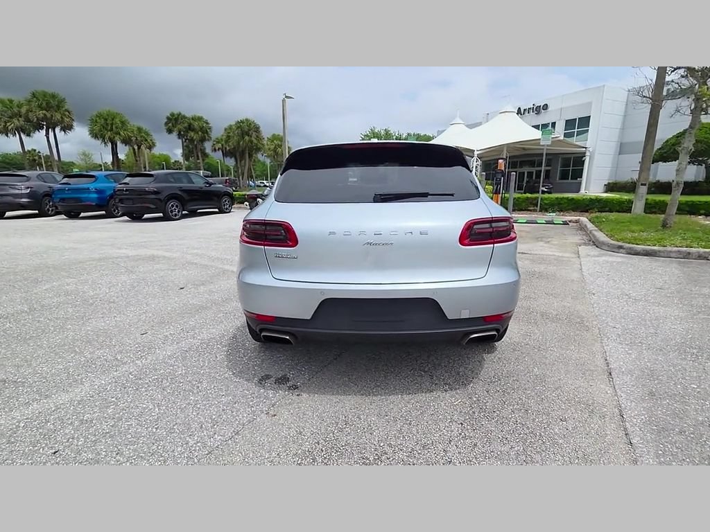 Used 2018 Porsche Macan AWD/4WD image 41