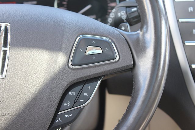 Used 2017 Lincoln MKC Reserve w/ Lincoln MKC Climate Package image 30