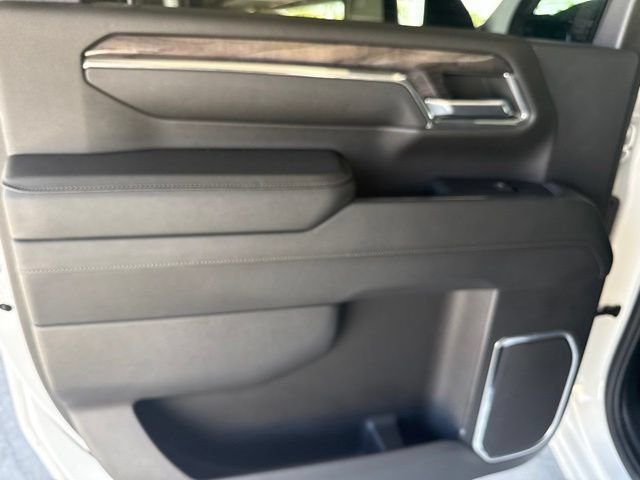 Used 2024 Chevrolet Silverado 3500 LTZ w/ LTZ Convenience Package AWD/4WD image 12