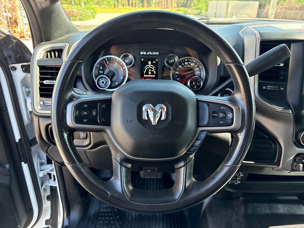 Used 2024 RAM 3500 Tradesman w/ Chrome Appearance Group AWD/4WD image 12
