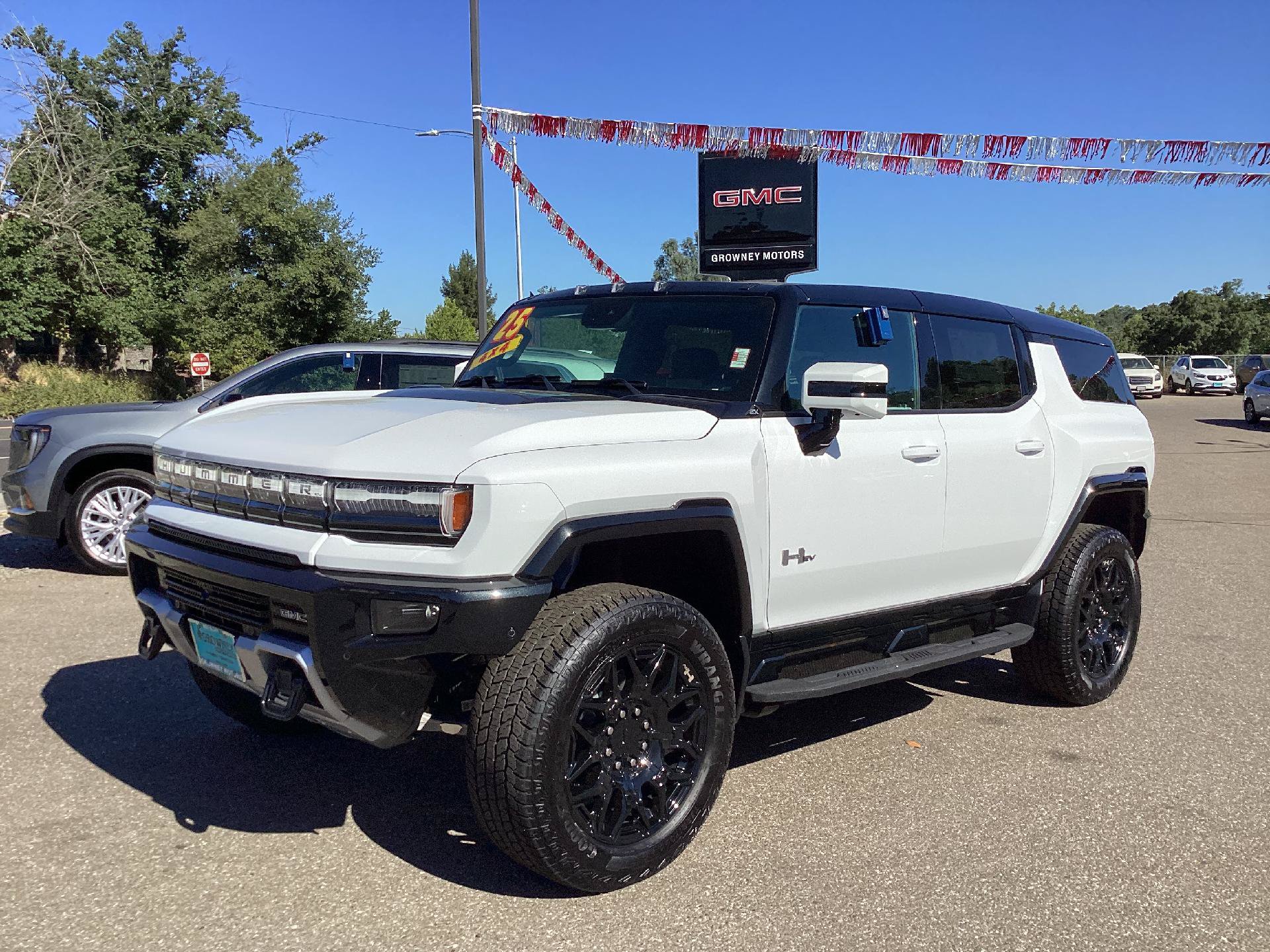 New 2025 GMC Hummer EV 2X AWD/4WD image 1