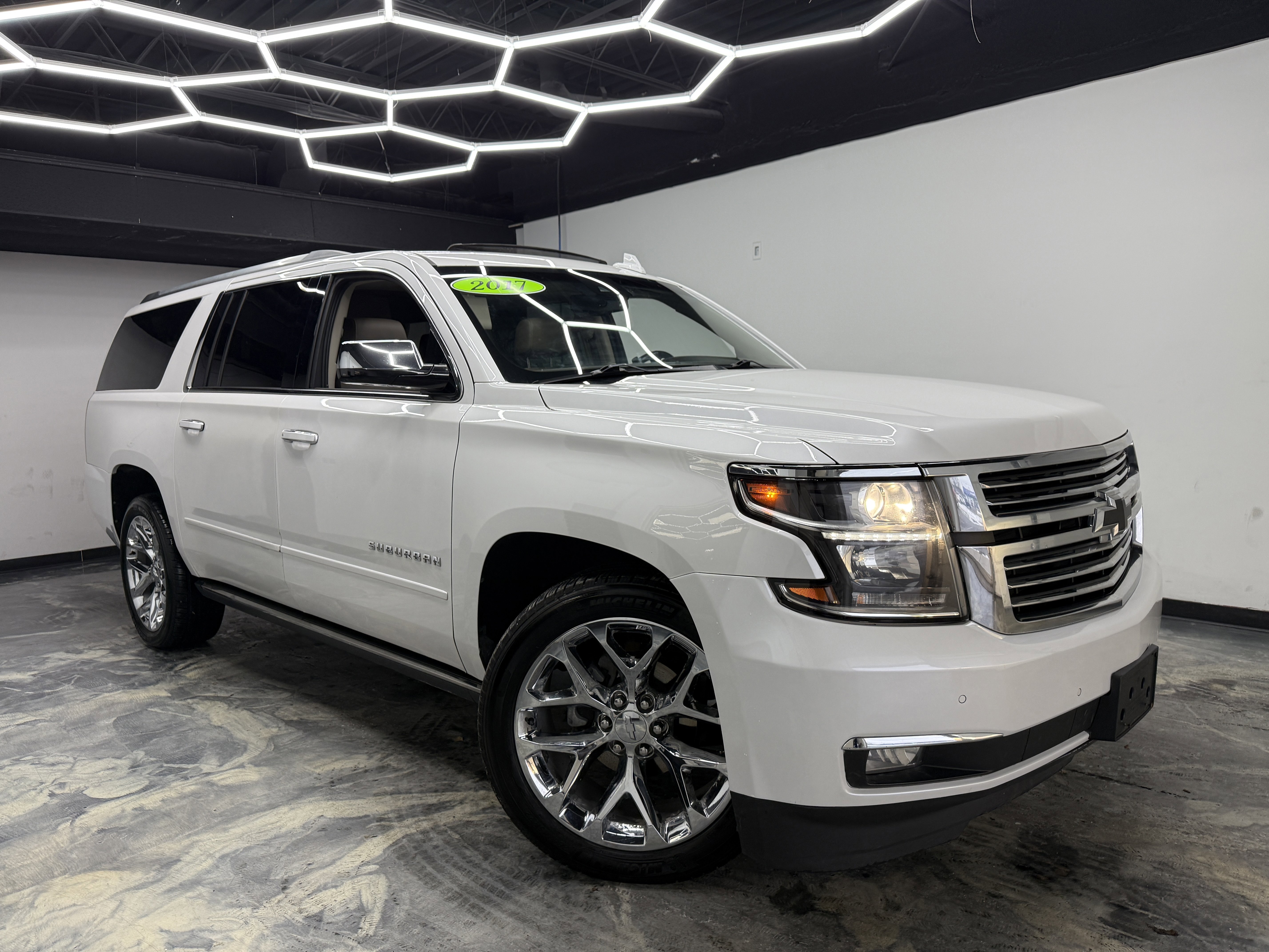 Used 2017 Chevrolet Suburban Premier image 6
