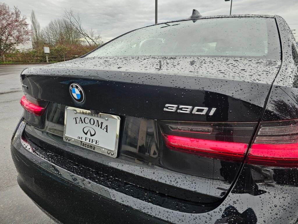 Used 2022 BMW 330i xDrive Sedan w/ Premium Package 2 image 17