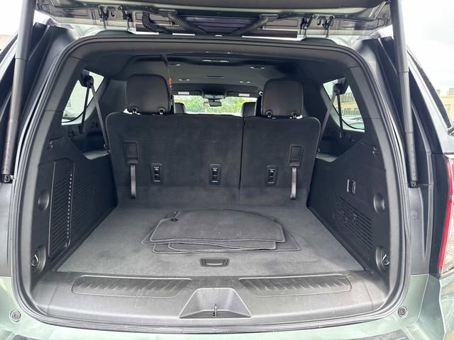 Used 2023 Chevrolet Suburban LT image 8