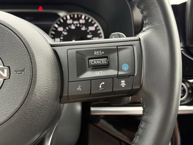 Used 2024 Nissan Pathfinder SV image 12