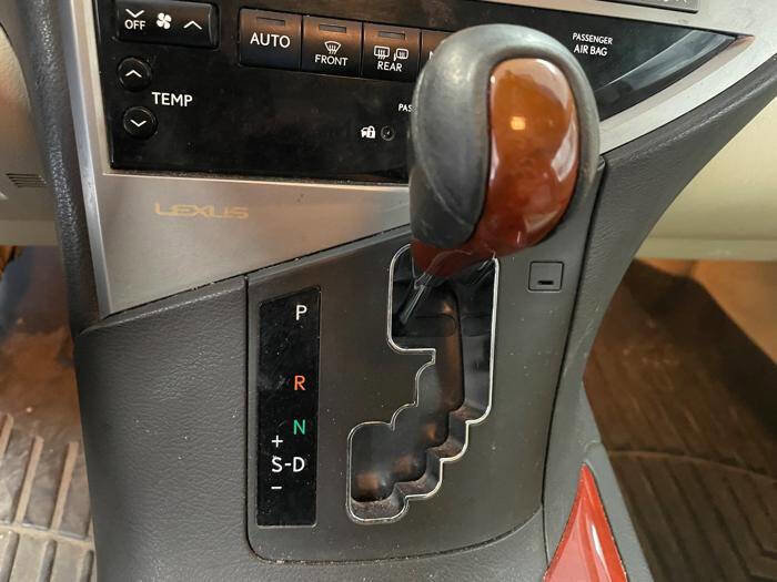 Used 2010 Lexus RX 450h AWD image 37