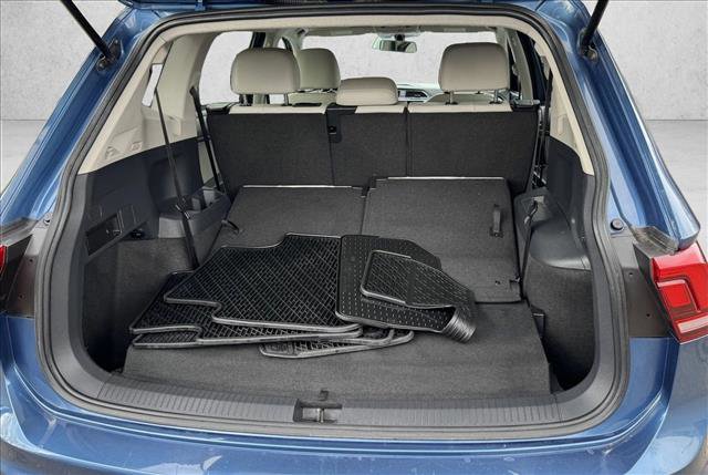 Used 2018 Volkswagen Tiguan SE image 8