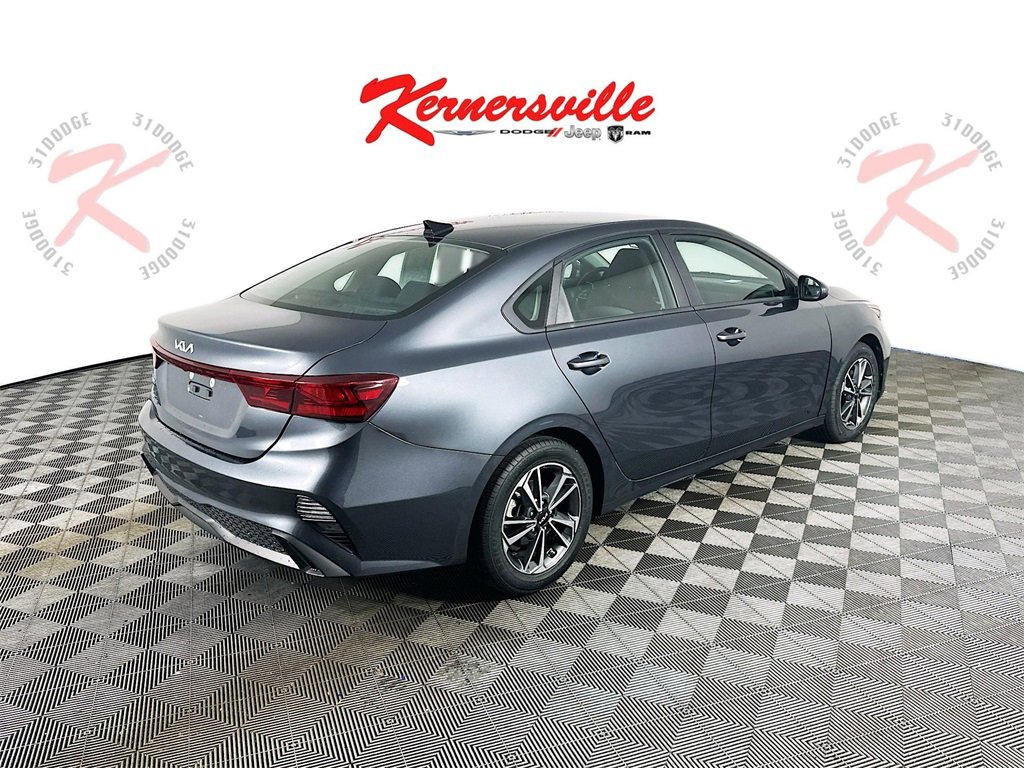Used 2023 Kia Forte LXS image 7