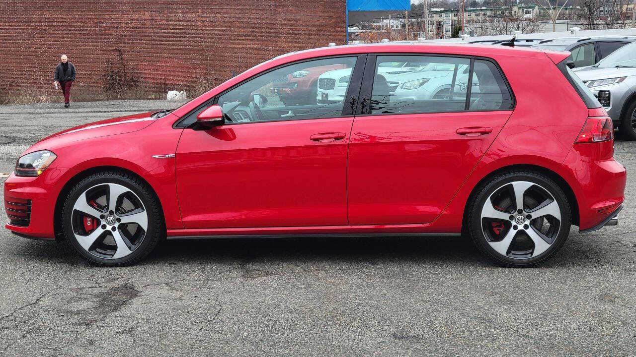 Used 2017 Volkswagen GTI Sport image 9