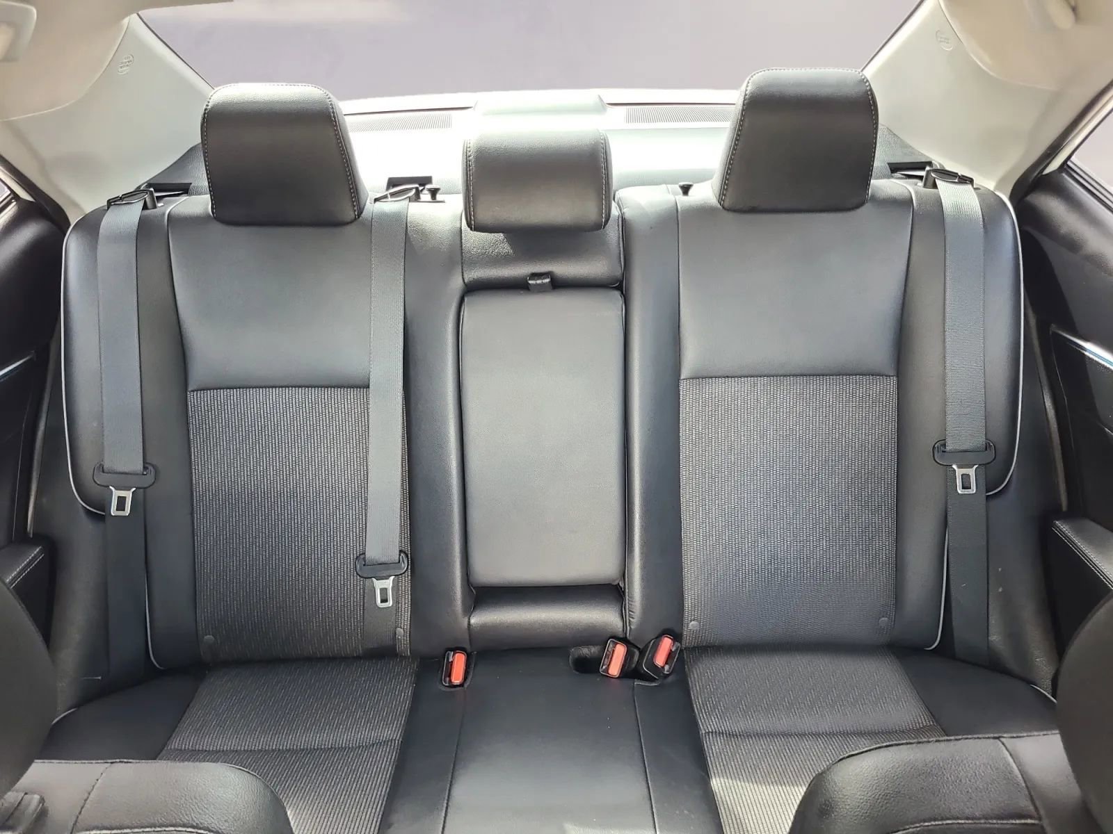 Used 2015 Toyota Corolla S FWD image 18