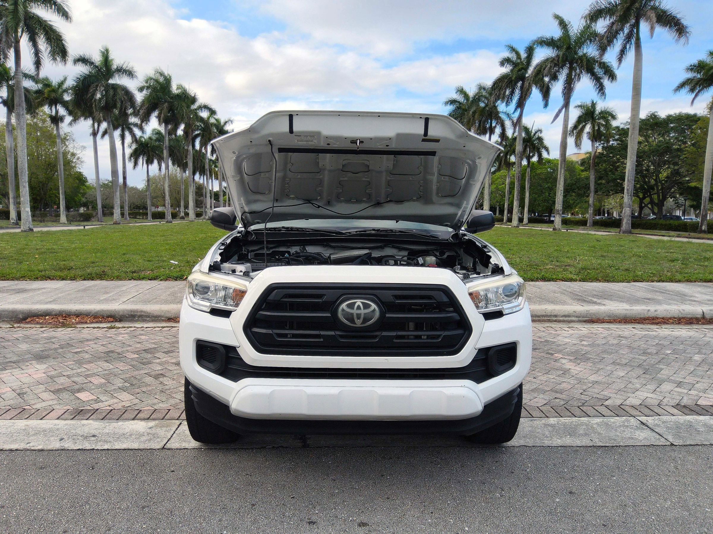 Used 2019 Toyota Tacoma SR RWD image 30