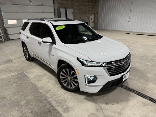 Used 2023 Chevrolet Traverse Premier image 42