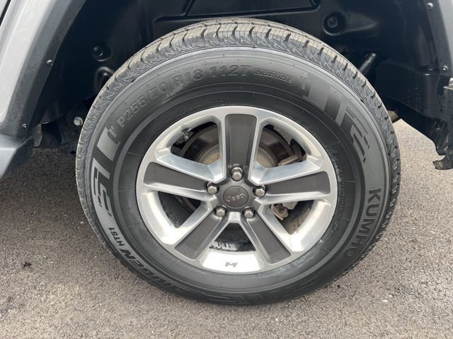 Used 2021 Jeep Wrangler Unlimited Sahara image 37