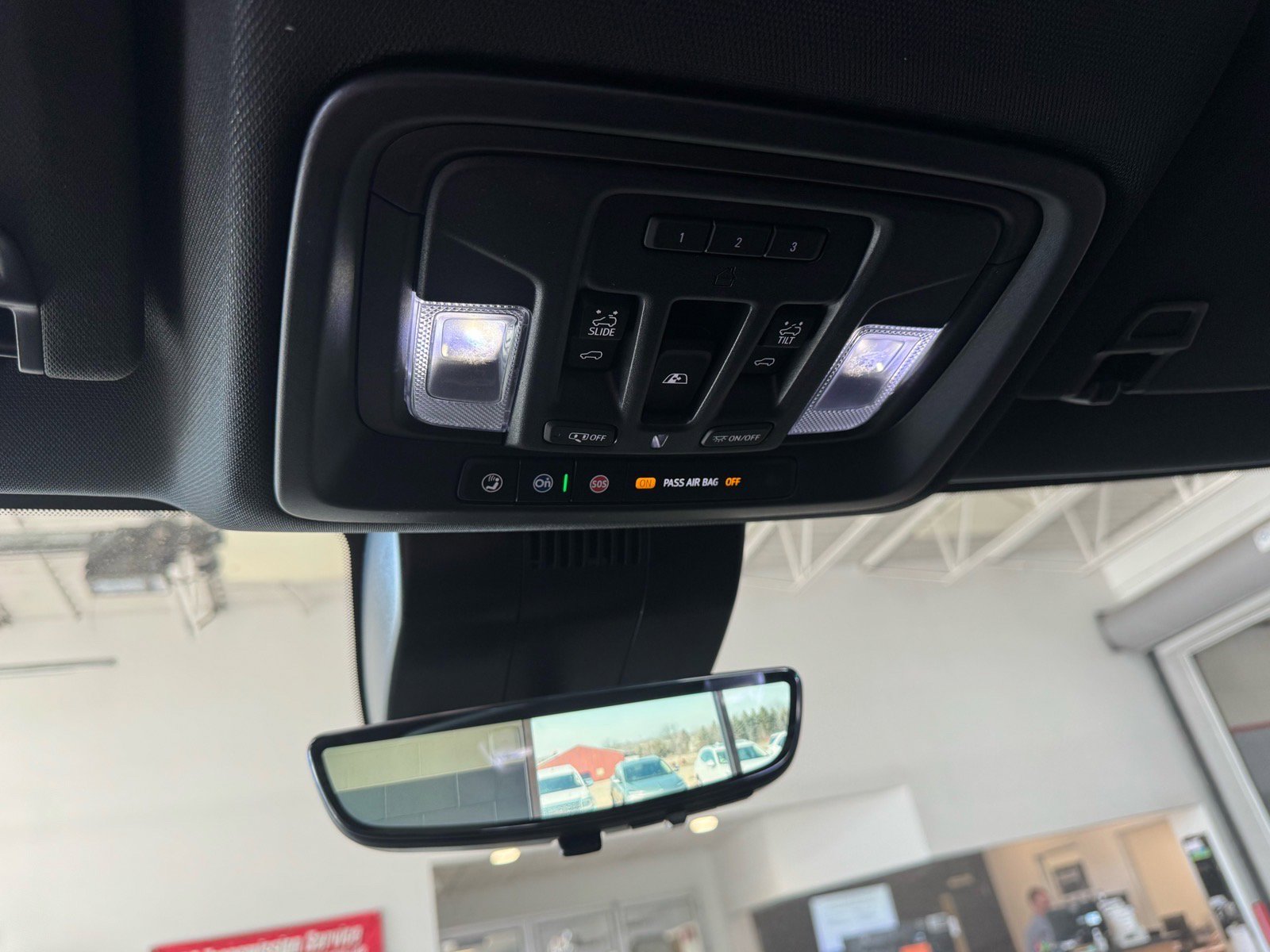 New 2026 GMC Sierra 1500 AT4 w/ AT4 Premium Package AWD/4WD image 19