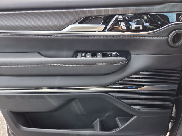 New 2025 Jeep Grand Wagoneer L Series II Obsidian w/ Quick Order Packagew 28T AWD/4WD image 21