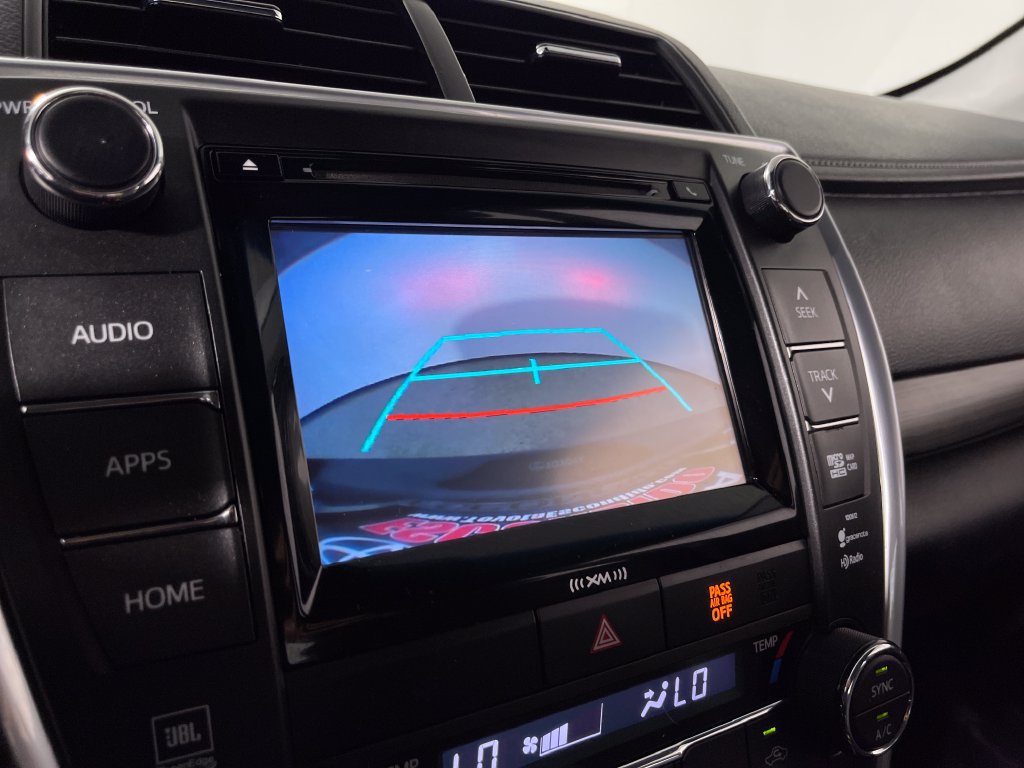 Used 2016 Toyota Camry XLE w/ Moonroof Package FWD image 21