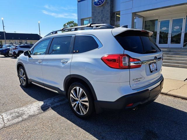 Used 2022 Subaru Ascent Limited w/ Technology Package AWD/4WD image 4