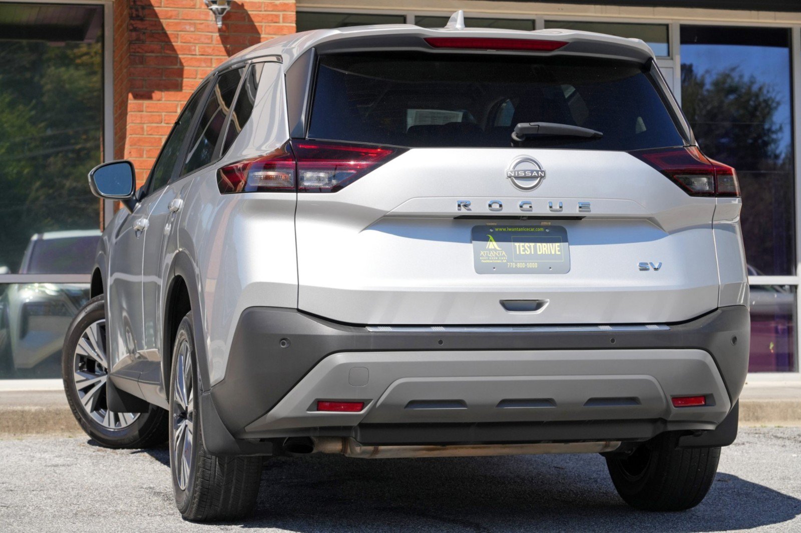 Used 2022 Nissan Rogue SV FWD image 5