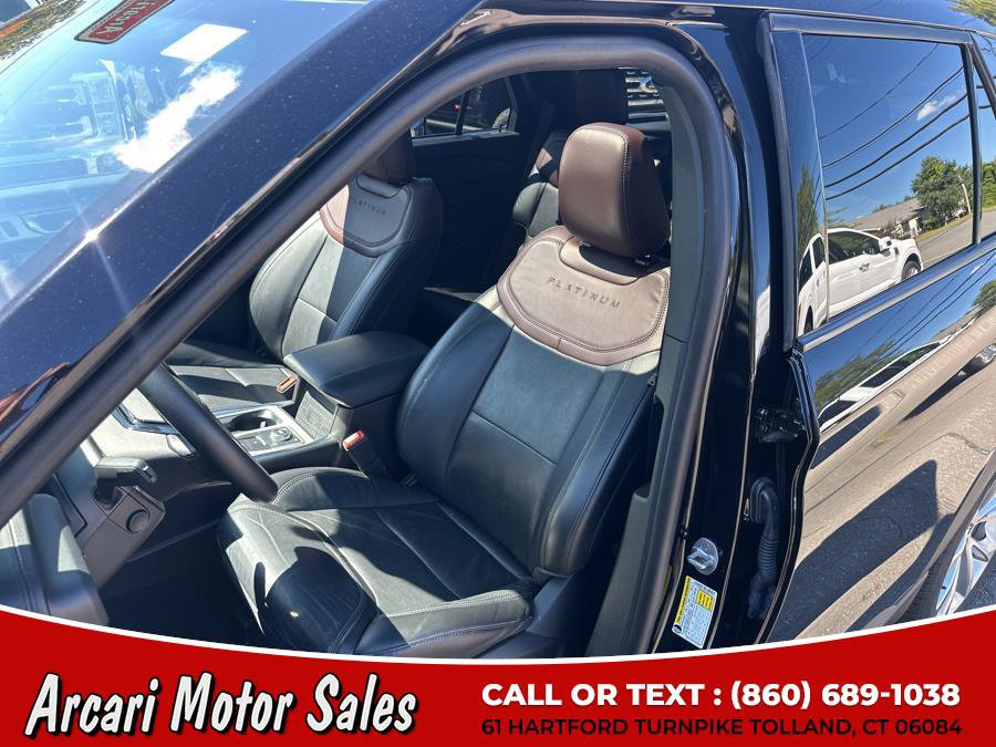 Used 2022 Ford Explorer Platinum w/ Equipment Group 601A image 17