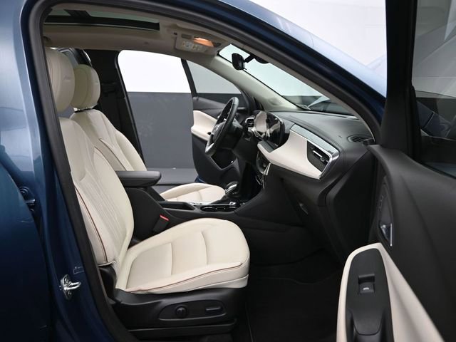Certified 2024 Buick Encore GX Avenir w/ Avenir Technology Package AWD/4WD image 18
