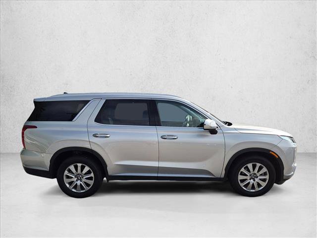Used 2024 Hyundai Palisade SEL FWD image 4