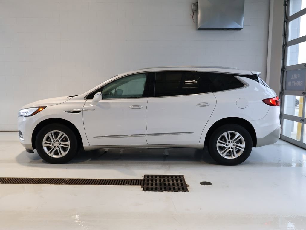 Used 2021 Buick Enclave Essence w/ Sound and Sites Package image 7