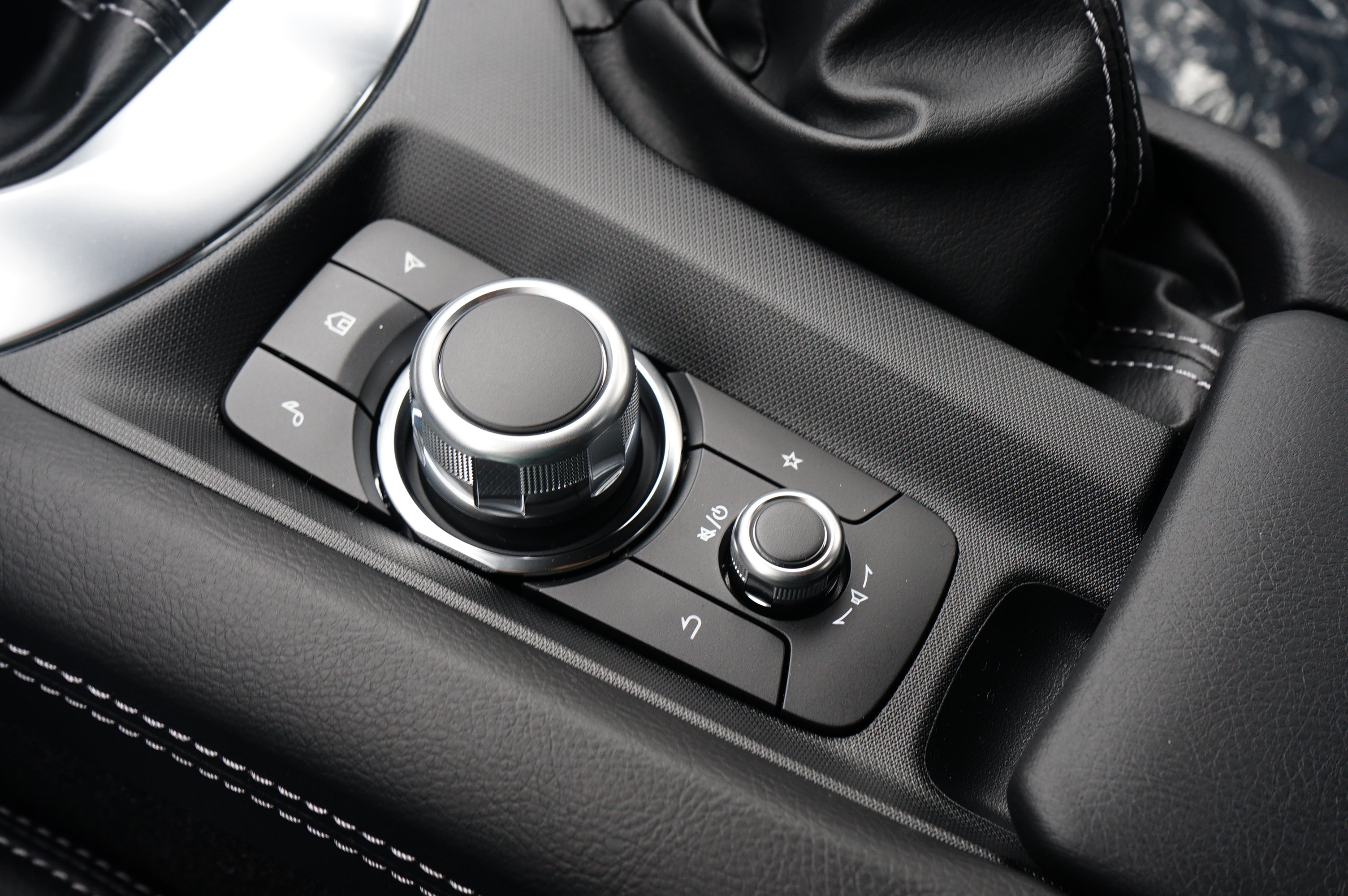 New 2026 MAZDA MX-5 Miata RF Grand Touring w/ Weather Package image 20