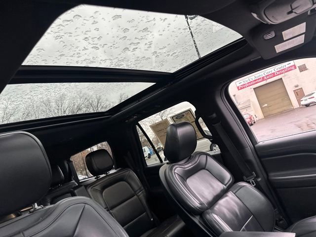 Used 2024 Lincoln Navigator L 4WD image 13