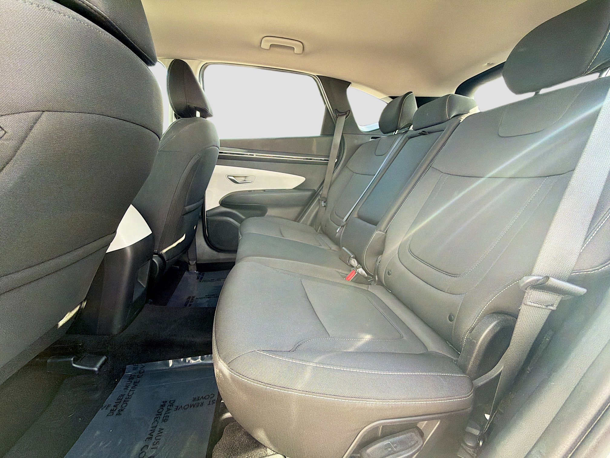 Used 2023 Hyundai Tucson SE image 19