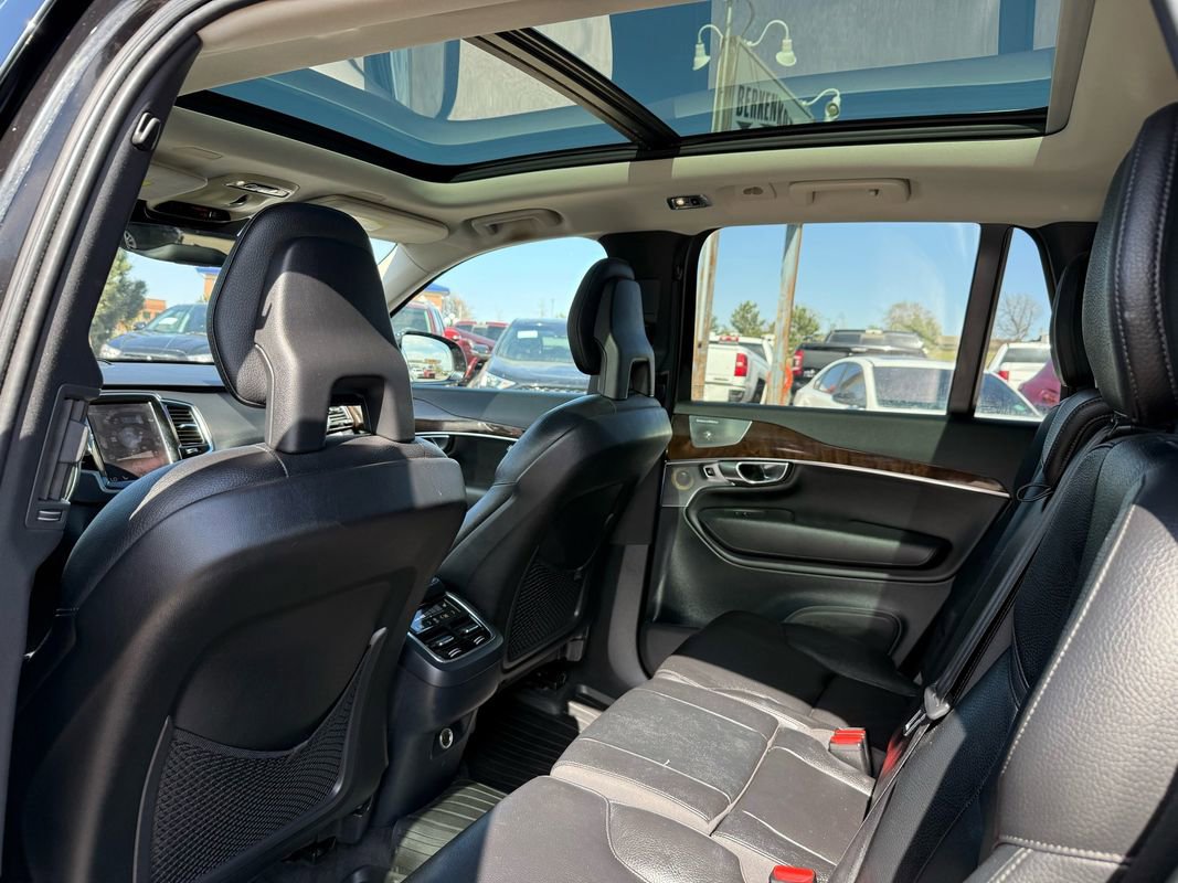 Used 2016 Volvo XC90 T6 Momentum w/ Momentum Plus Package AWD/4WD image 17