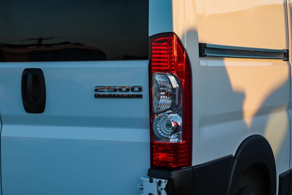 Used 2025 RAM ProMaster 2500 w/ U-Haul Equipment Group FWD image 10
