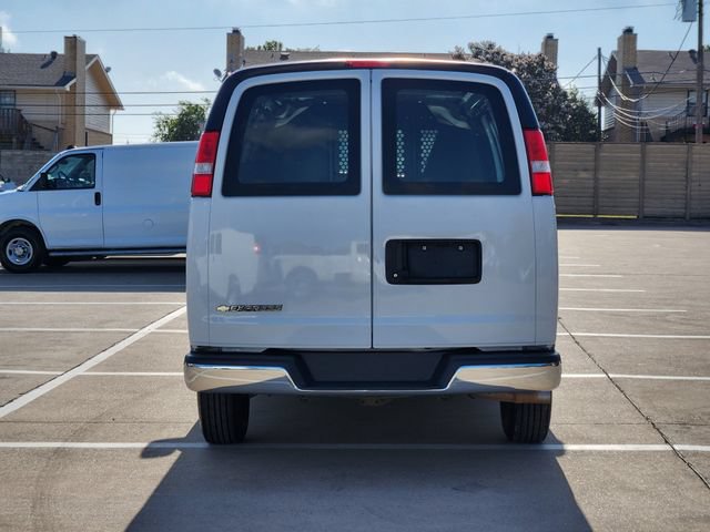 Used 2025 Chevrolet Express 2500 w/ Driver Convenience Package RWD image 13