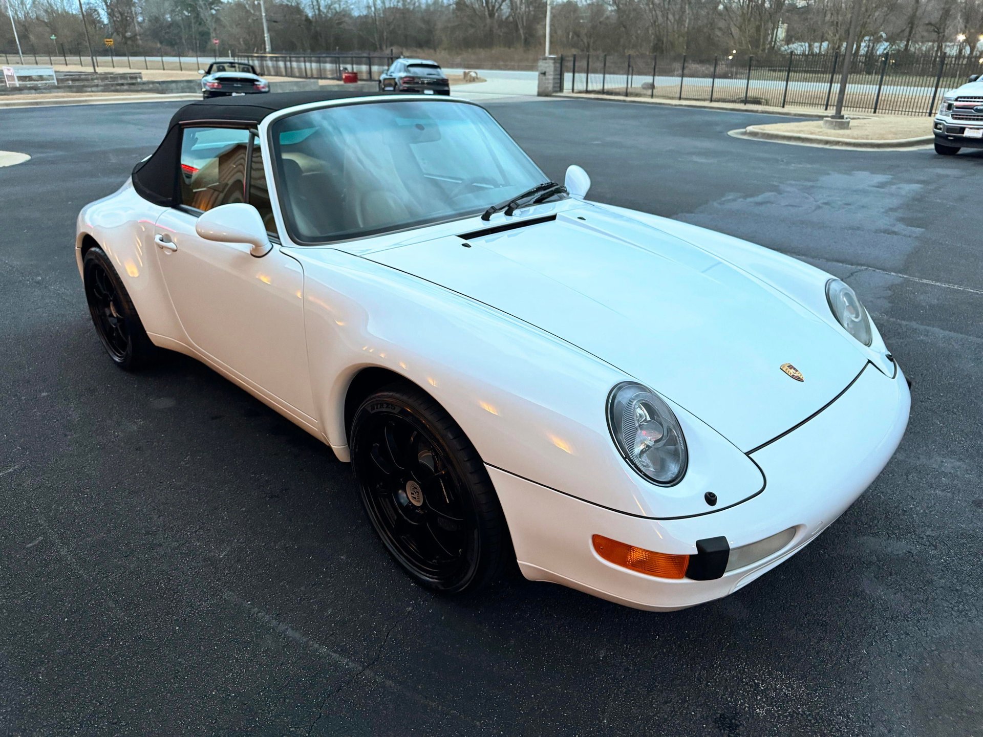 Used 1997 Porsche 911 Cabriolet image 37