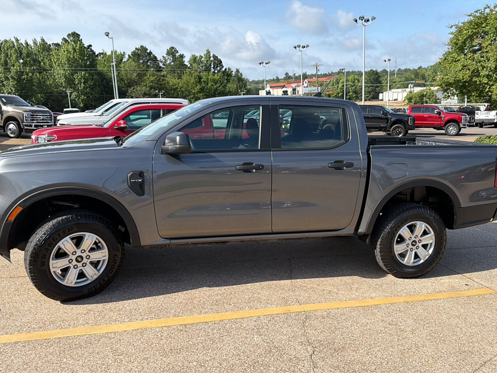 Used 2024 Ford Ranger XL w/ Trailer Tow Package RWD image 5