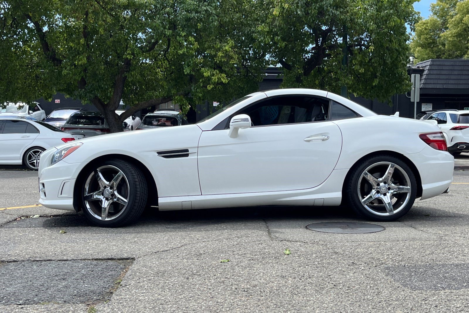 Used 2015 Mercedes-Benz SLK 250 image 2