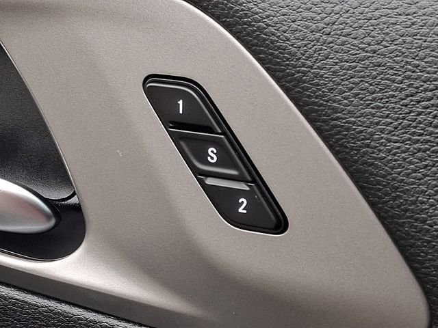 Used 2025 Chrysler Pacifica Select image 28