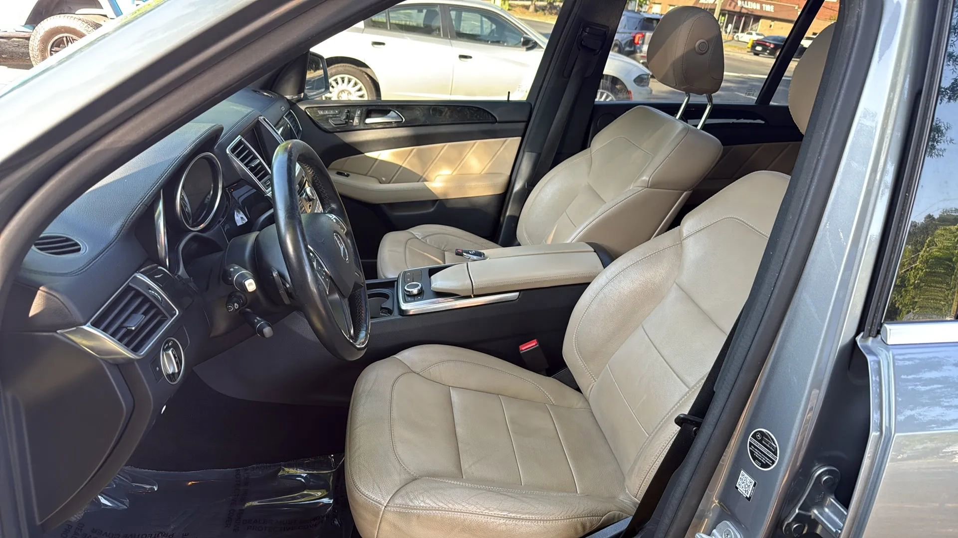 Used 2015 Mercedes-Benz GL 450 4MATIC image 13